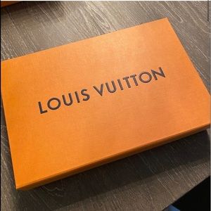 Louis Vuitton magnetic box 12x8x2